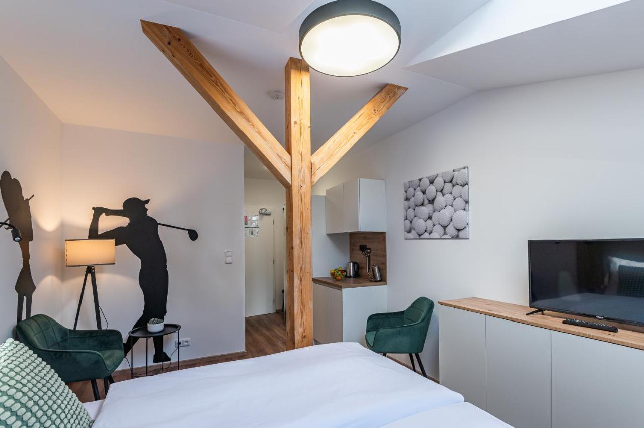 Hotel Restovna Jíloviště エクステリア 写真