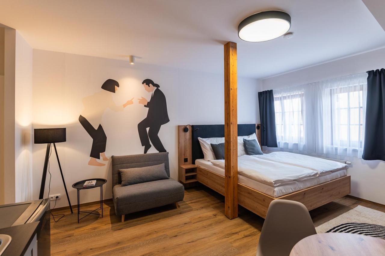 Hotel Restovna Jíloviště エクステリア 写真