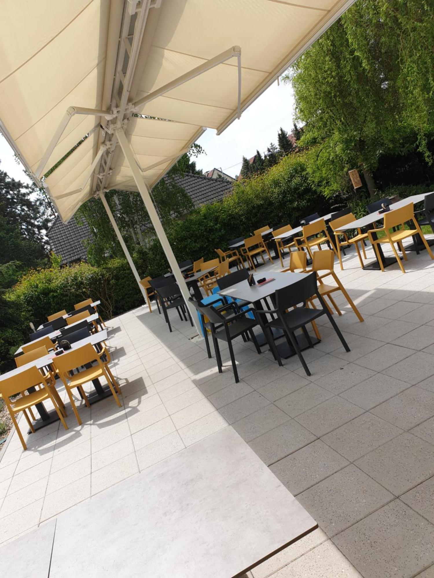 Hotel Restovna Jíloviště エクステリア 写真