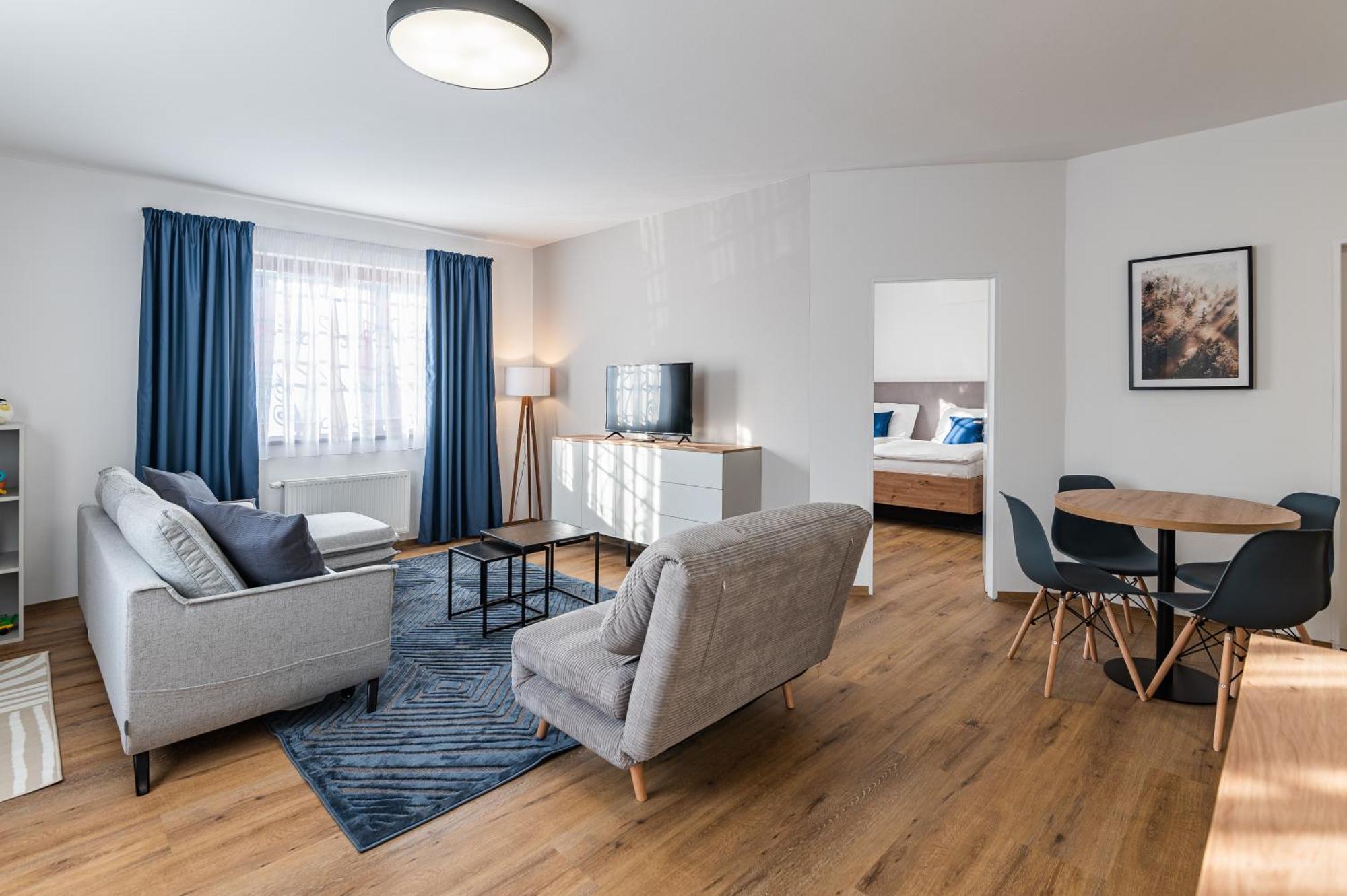 Hotel Restovna Jíloviště エクステリア 写真